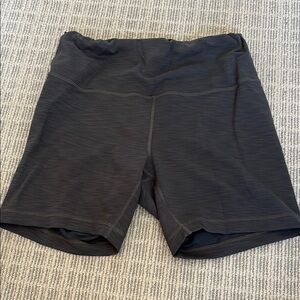 Women's lululemon grey 6in wunder train biker short
